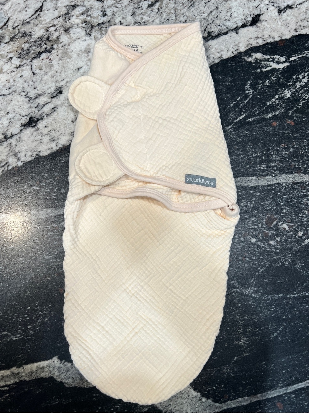 SwaddleMe by Ingenuity Muslin Swaddle Wrap Ivory 0–3 Months